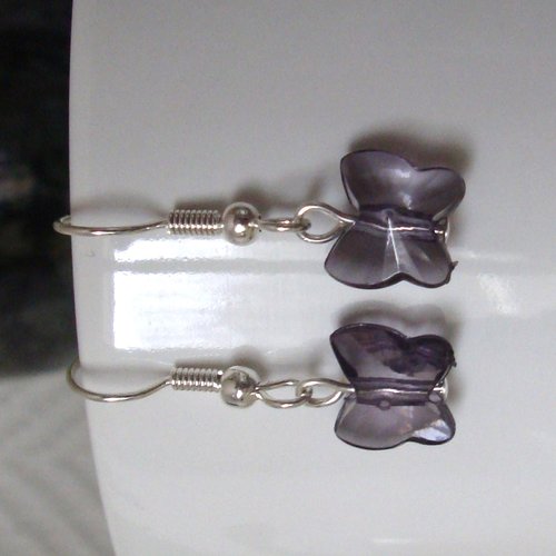 Boucle d'oreilles papillon noir, boucle d'oreilles en acier inoxydable, résine transparente