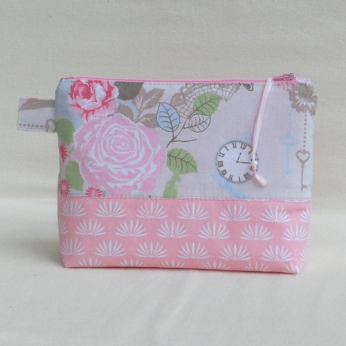 Pochette zippée tissu fleur rose, trousse à maquillage, rangement accessoire de toilette ou médicament, cadeau femme