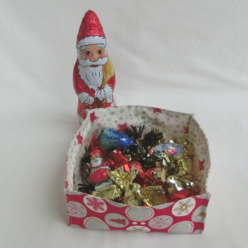 chocolat esprit de Noël, chocolat fin d'année, hiver, père Noël