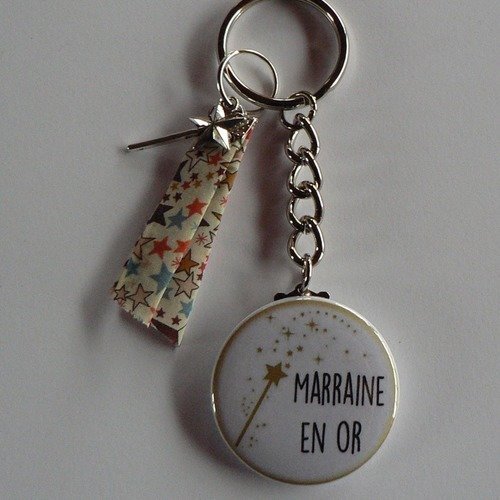 Badge porte clés 38mm  marraine en or et liberty aldelajda cadeau marraine. 