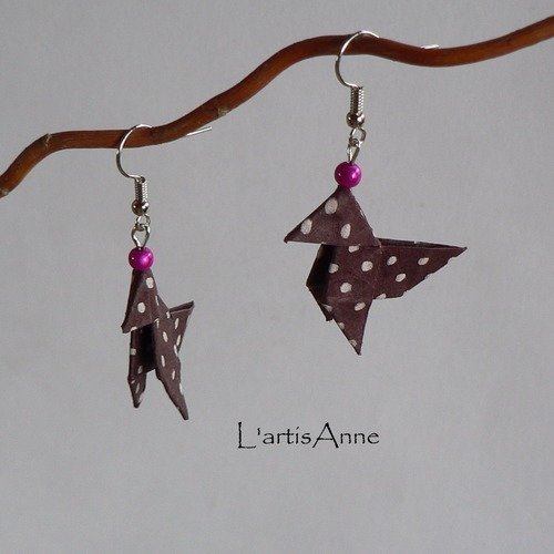 Boucles d'oreilles origami cocottes prunes pois blanc