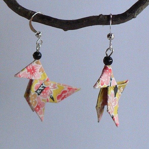 Boucles d'oreilles origami cocottes papier japonais.
