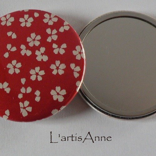 Miroir de poche 56mm petites fleurs blanches.