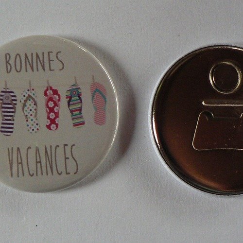 Décapsuleur magnétique porte clés 56mm bonne vacances.