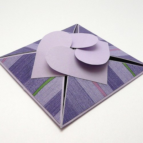 Carte-écrin cœurs entrelacés violette