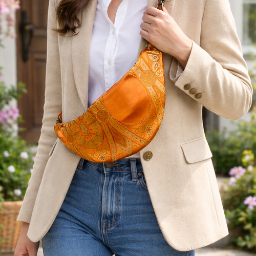 Sac banane orange en brocart lumineux – sac chic à bandoulière réglable – pièce unique artisanale