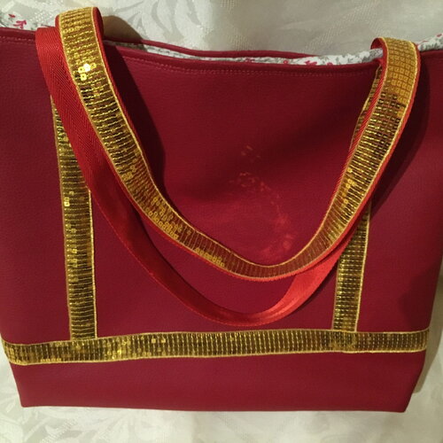 Sac cabas simili cuir rouge à paillettes dorées