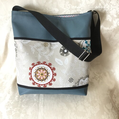 Sac bandoulière en simili cuir bleu motifs rosaces mandala