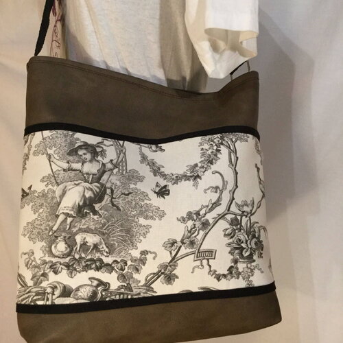 Sac bandoulière en simili cuir marron : &quot; renaissance&quot;