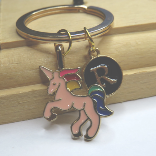 Porte clés licorne rose personnalisé initiale fille
