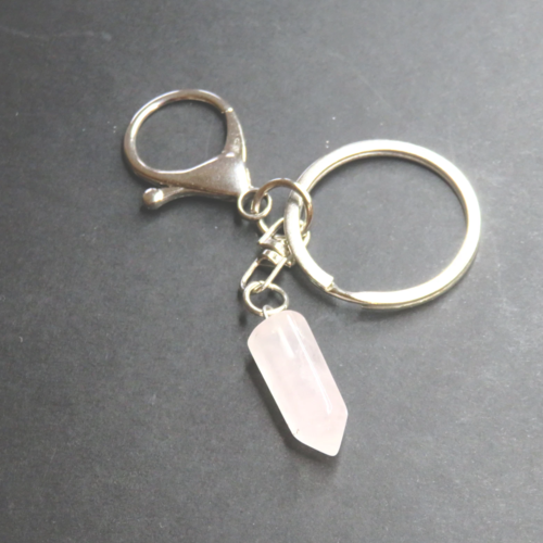 Porte clés acier inoxydable argenté pointe pierre quartz naturelle