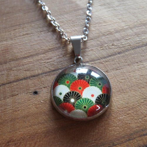 Collier cabochon motifs japonais acier inoxydable argenté