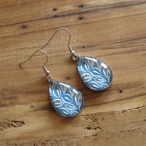 Boucles d'oreilles goutte feuilles japon bleu acier inoxydable