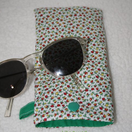 Etui à lunettes