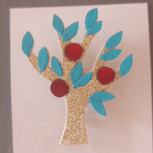 Broche arbre été