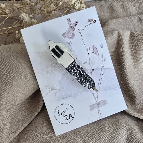 Broche stylo noir