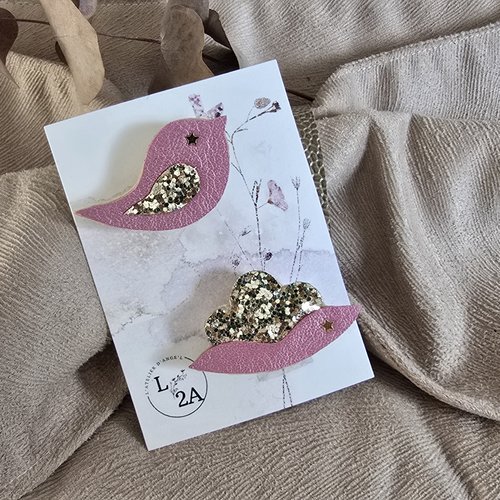 Duo de broches oiseau et lotus roses