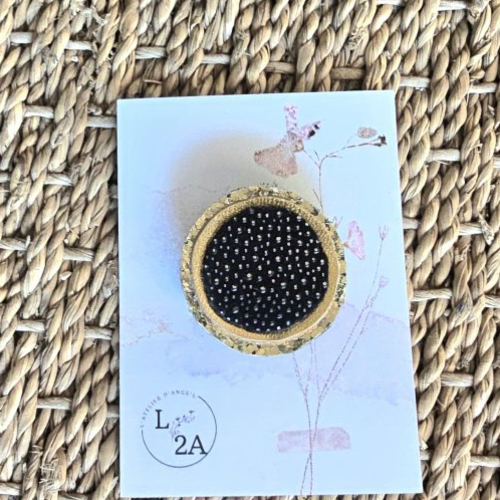 Broche  éclipse totale