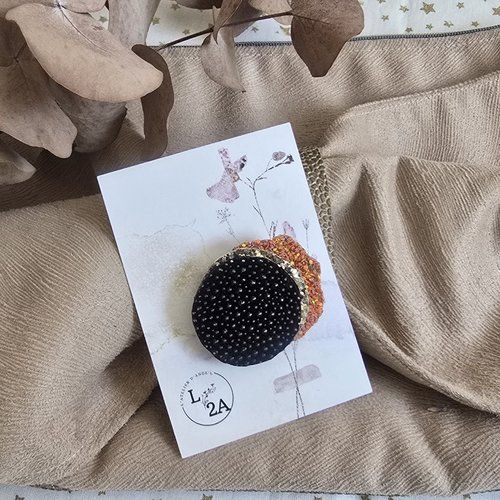 Broche  éclipse partielle