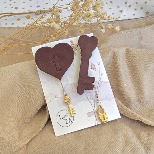 Duo de broches " la clé de mon coeur "bordeaux.