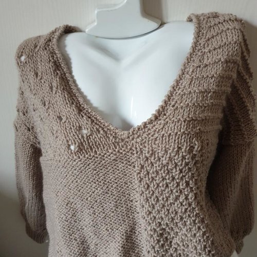 Pull femme beige fantaisie hiver