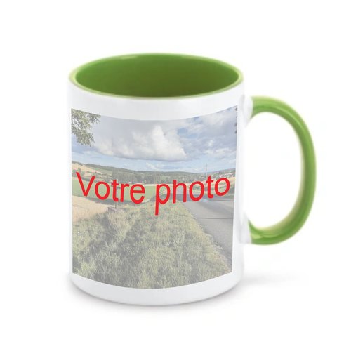 Prenez une photo, je la transforme en souvenir sur un mug blanc et vert