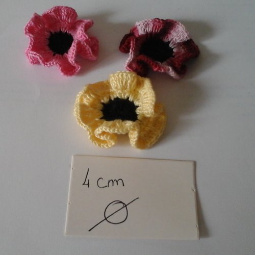 Fleur au crochet style coquelicot