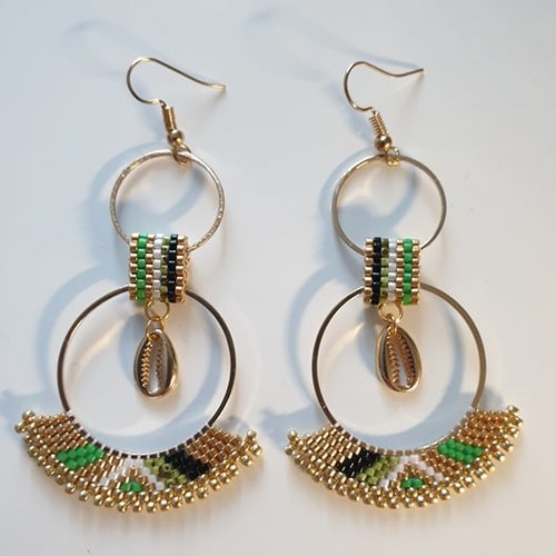 Paire de boucles d'oreille pendantes