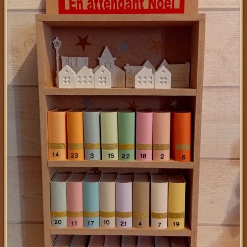 Calendrier de l’avent artisanal en mdf et papier cartonné – décoration de noël fait main