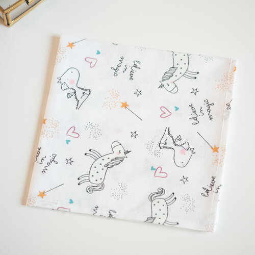 Grand mouchoir en tissu licorne phospho
