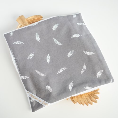 Serviette visage en tissu plumes