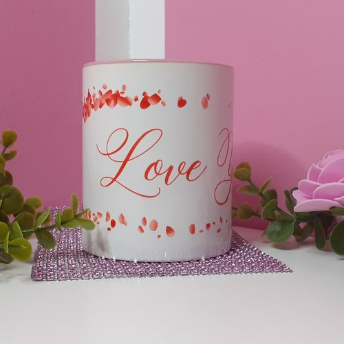 Mug bicolore rose "love you" avec son anse coeur