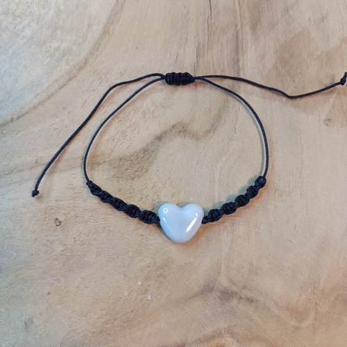 Bracelet cordon / macramé et coeur de céramique