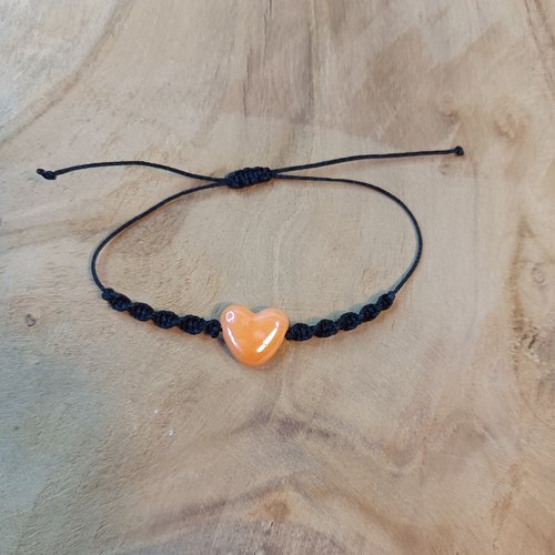 Bracelet cordon / macramé et coeur de céramique