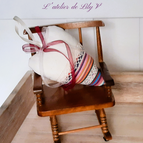 Cœur à suspendre - coeur en tissu - coussin de porte - suspension murale - décoration murale