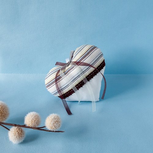 Cœur déco à suspendre - cœur en tissu rayé - coussin de porte - décoration murale - fait main style cosy romantique