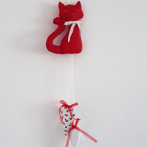 Mobile Chat En Tissus Suspension Pour Chambre D Enfants Mobile Bebe Dans Les Tons Rouge Et Blanc Cadeau De Naissance Un Grand Marche