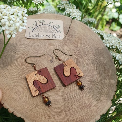 Boucles d'oreilles en bois - padouk et merisier.
