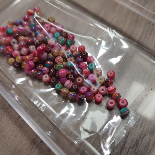 Lot 200 perles multicolores 4 mm