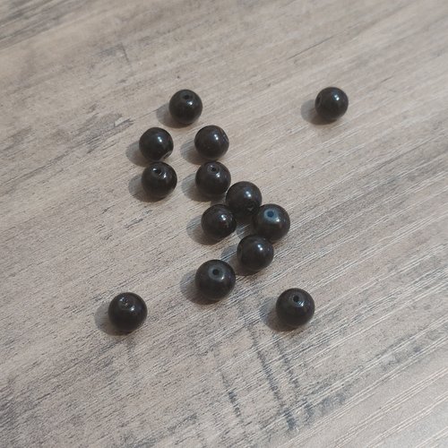 Lot de 10 perles en verre noires 8 mm