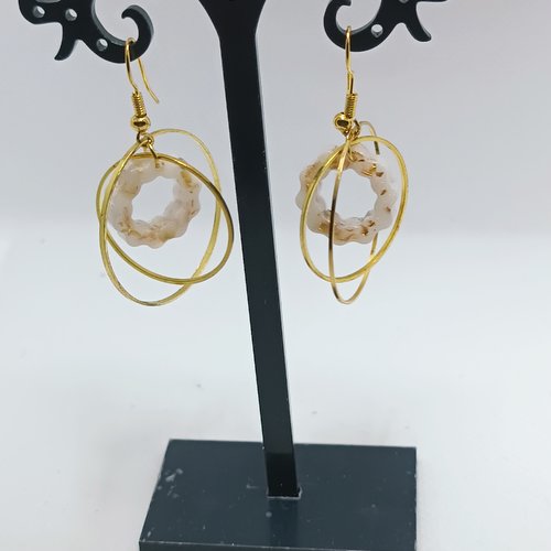 Boucles d'oreilles en résine