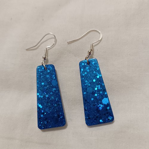 Boucles d'oreilles en résine