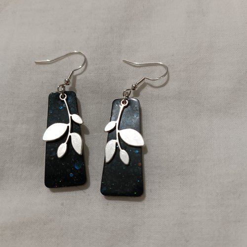 Boucles d'oreilles en résine