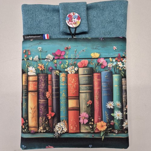 Protège livre ou liseuse, avec poche. etagère livres