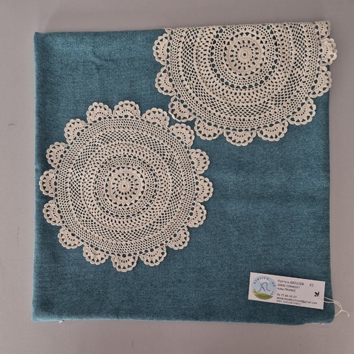 Housse de coussin 45 x 45cm napperons crochetés