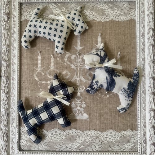 ** lot 3 chiens écossais de lavande ** tissus sajou