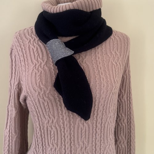 * tour de cou fantaisie  * tricot et strass