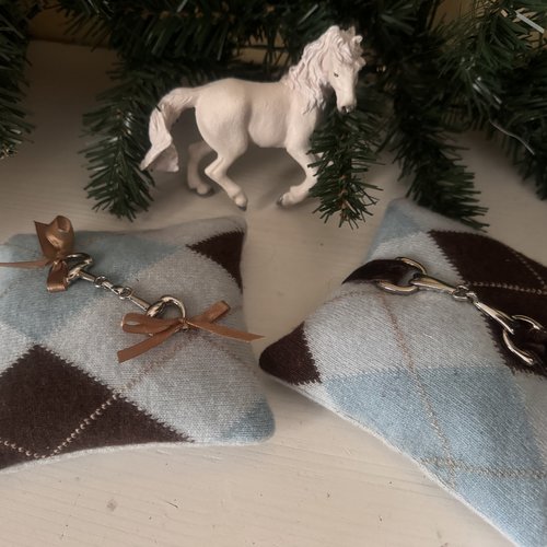 Lot  2 * coussins  chic  " lavande  " *  thème équestre