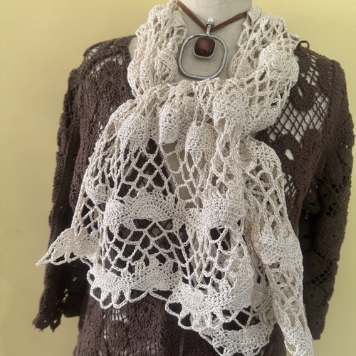 ** tour de cou/ écharpe bohème chic ** crochet