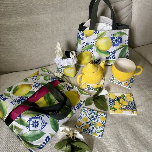 ** sac a tarte ** carreaux de  faience et citrons
